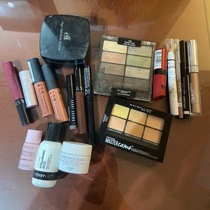 FREE W/purchase max 3 items. For more Info about products let me know:)